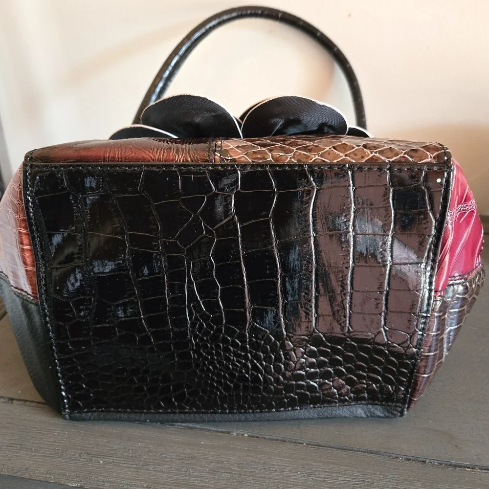 Candie Patent Leather Elegant Shoulder Bag